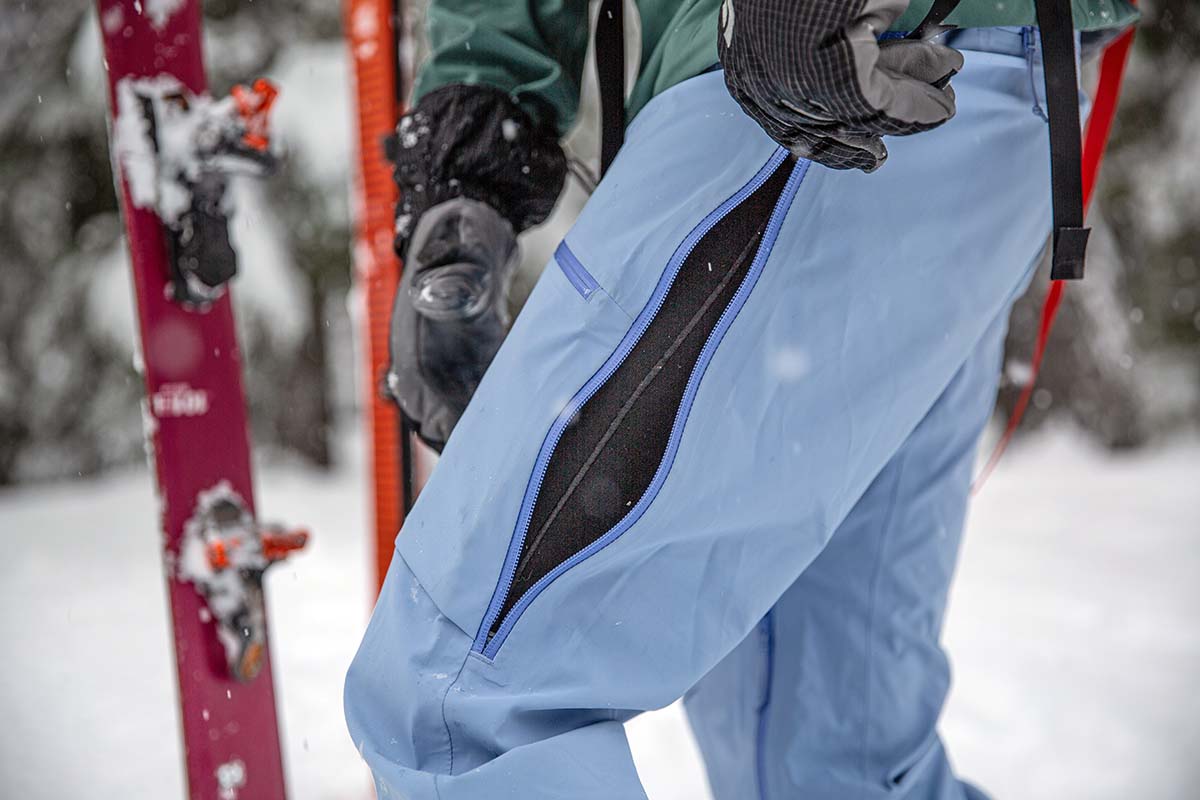 Flylow Gear Foxy women's ski bib (outer thigh vents)